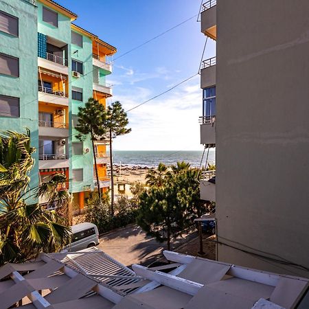 Hotel Bella Vista Shkallnur Bagian luar foto