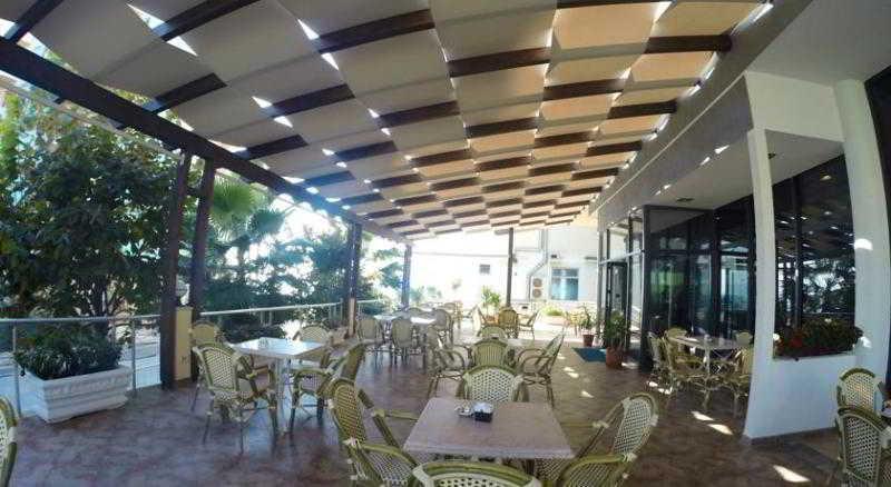 Hotel Bella Vista Shkallnur Bagian luar foto
