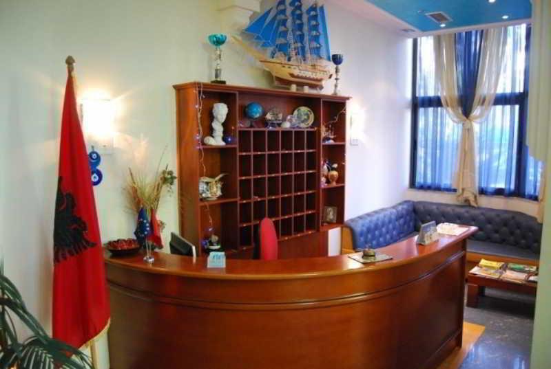 Hotel Bella Vista Shkallnur Bagian luar foto