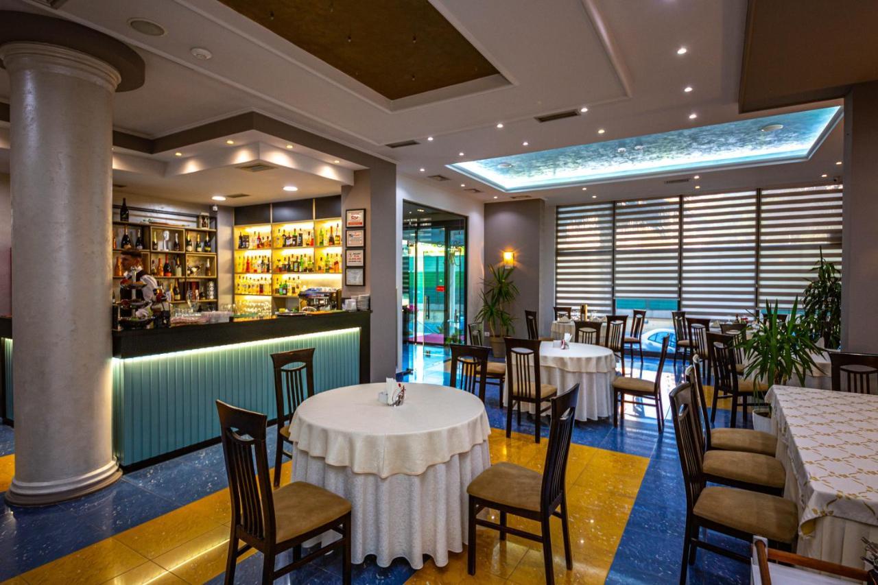 Hotel Bella Vista Shkallnur Bagian luar foto
