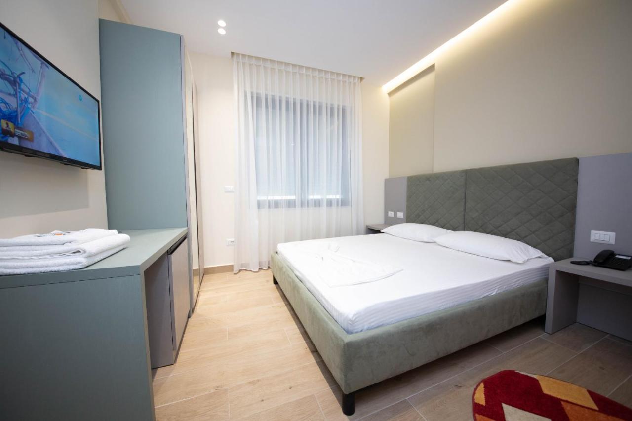 Hotel Bella Vista Shkallnur Ruang foto