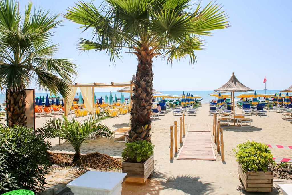 Hotel Bella Vista Shkallnur Bagian luar foto