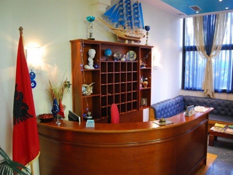 Hotel Bella Vista Shkallnur Bagian luar foto